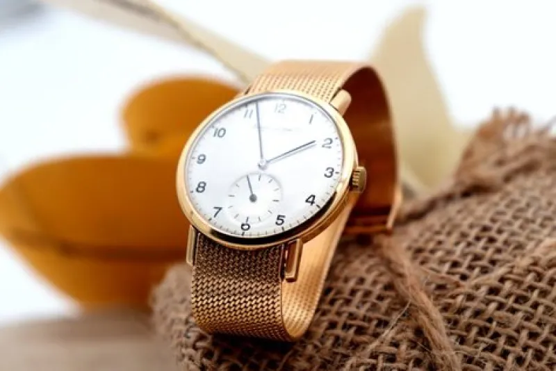 Pamono Gold Wristwatch from IWC> Watches