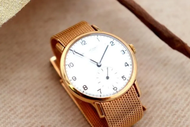 Pamono Gold Wristwatch from IWC> Watches
