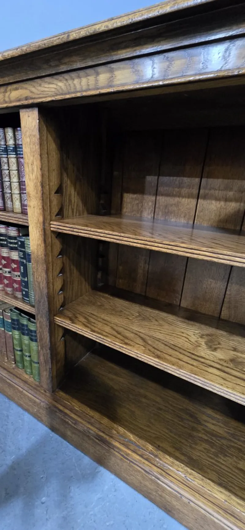 Discount Pamono Golden Oak Open Adjustable Library Bookcase, 1920s