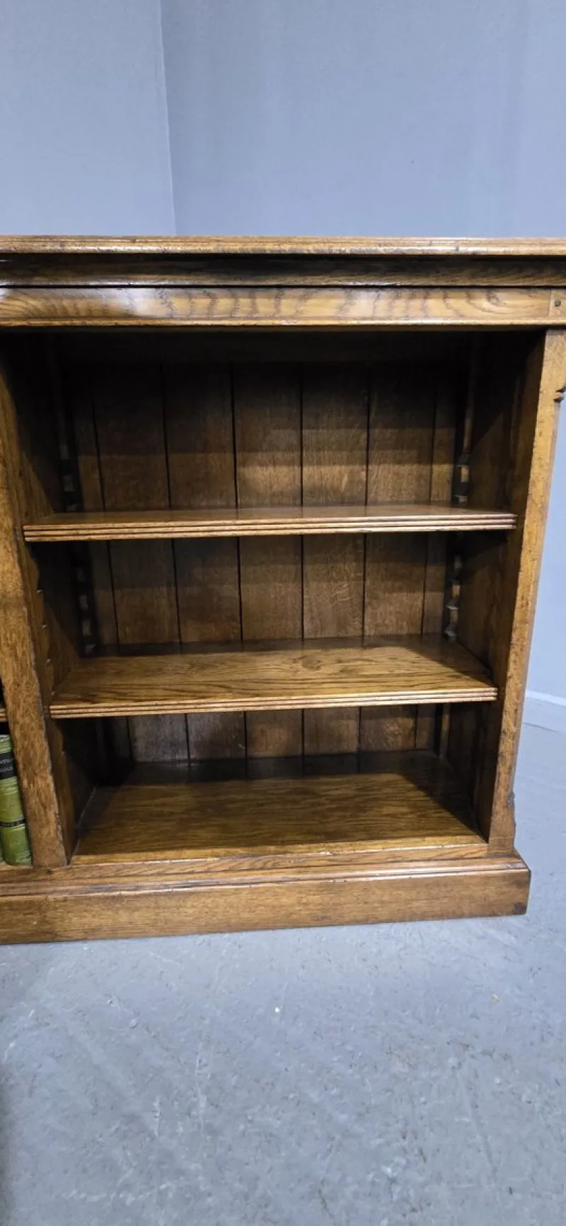 Discount Pamono Golden Oak Open Adjustable Library Bookcase, 1920s