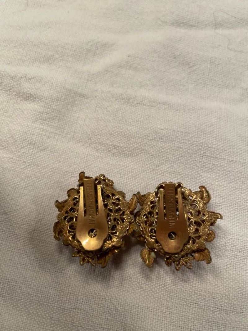 Pamono Gold-Plated Earrings by Miriam Haskell, 1960s, Set of 2> Earrings