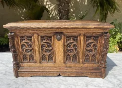 Pamono Gothic Style Box in Oak> Trunks Crates & Baskets
