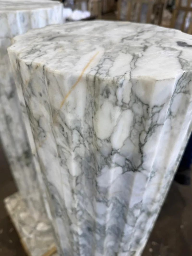 Outlet Pamono Grand Fluted Verde Alpi Marble Columns on Stepped Bases, Set of 2