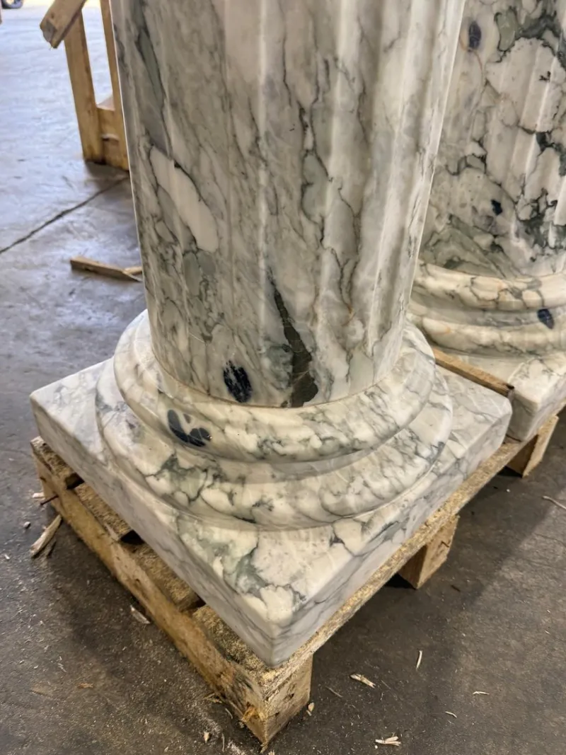 Outlet Pamono Grand Fluted Verde Alpi Marble Columns on Stepped Bases, Set of 2