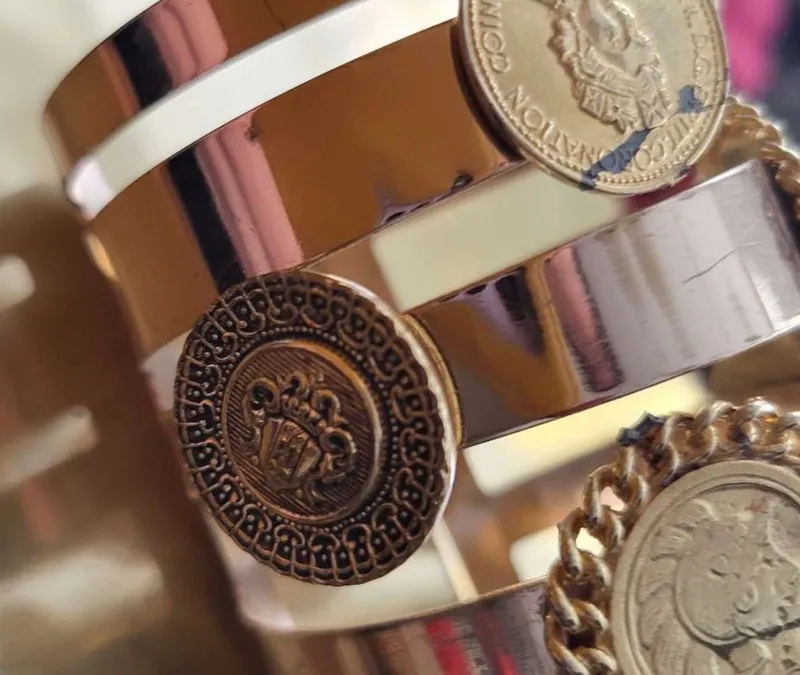 Pamono Greek-Revival Bracelet in the style of Versace, 1970s> Bracelets