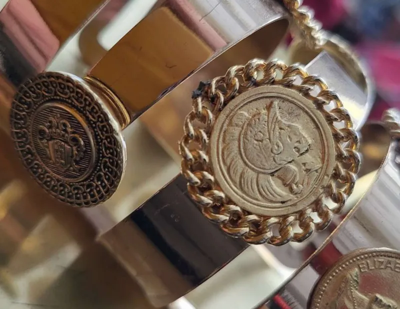 Pamono Greek-Revival Bracelet in the style of Versace, 1970s> Bracelets