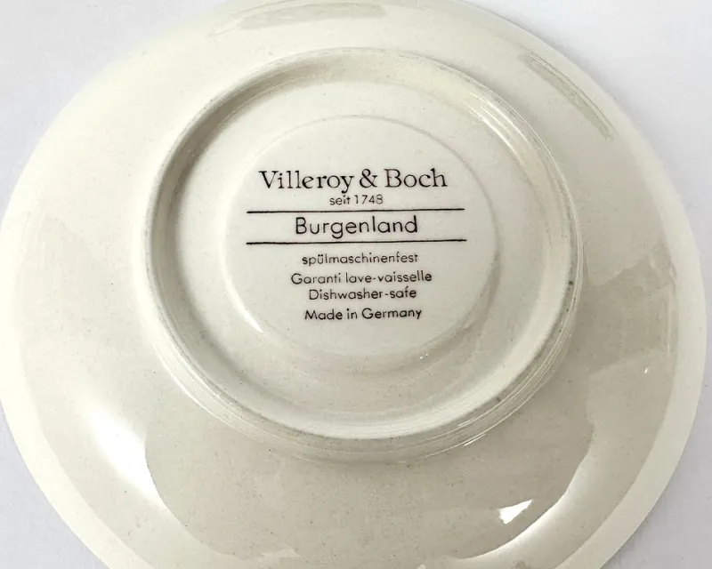 Pamono Green Burgenland Coffee and Tea Set in Porcelain from Villeroy & Boch, Germany, 1980s, Set of 13> Coffee & Tea Service