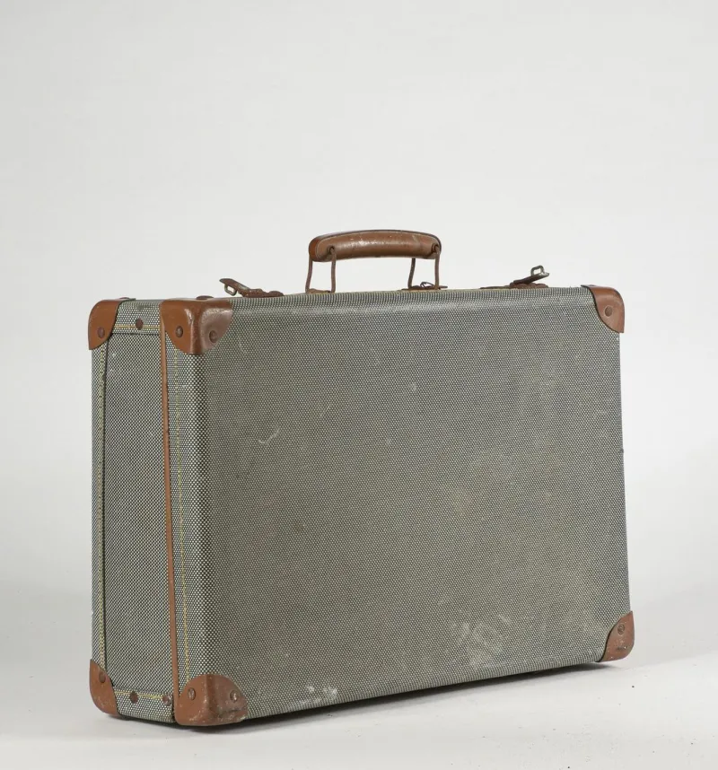 Pamono Green Checkered Hardboard Suitcase, Italy, 1950s> Trunks Crates & Baskets