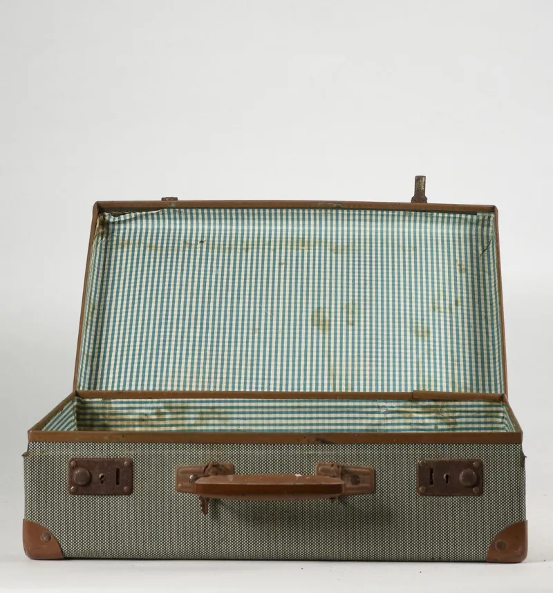 Pamono Green Checkered Hardboard Suitcase, Italy, 1950s> Trunks Crates & Baskets