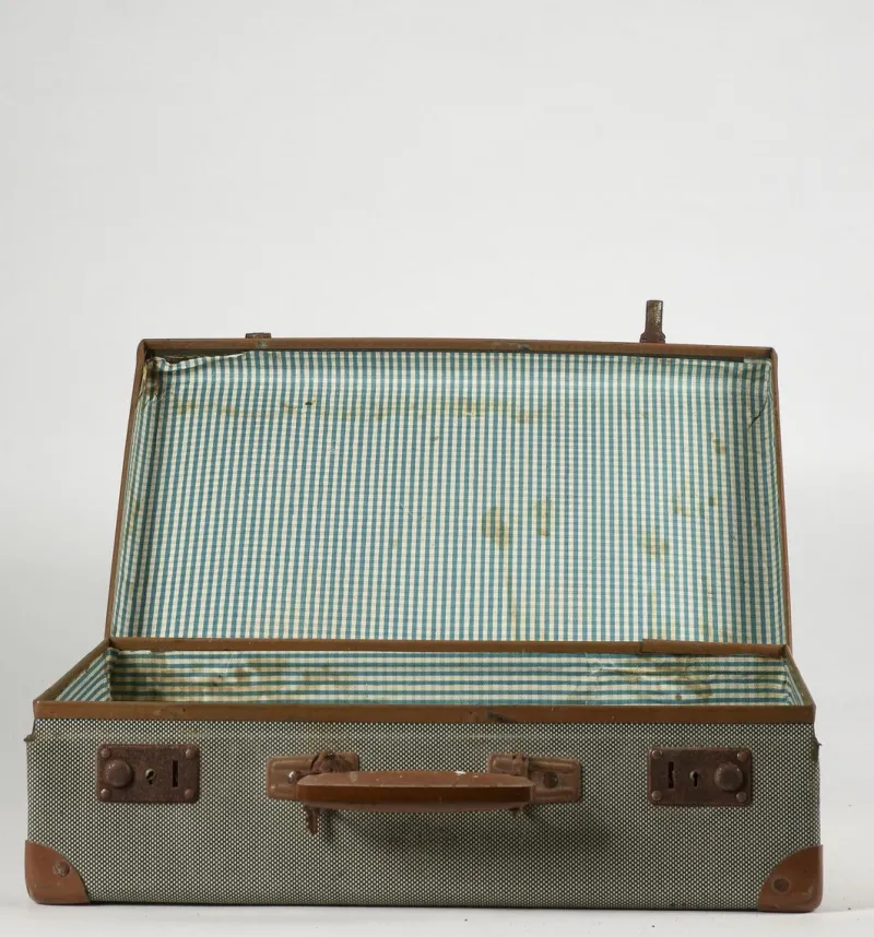 Pamono Green Checkered Hardboard Suitcase, Italy, 1950s> Trunks Crates & Baskets