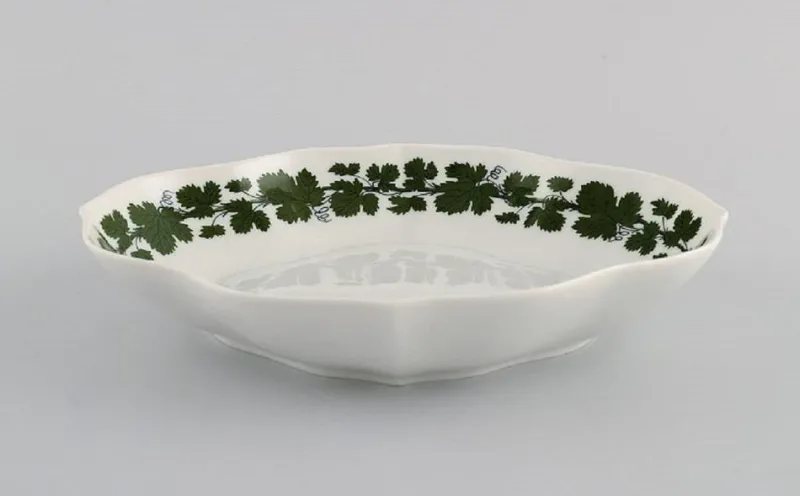 Clearance Pamono Green Ivy Vine Vase and Bowl in Hand-Painted Porcelain from Meissen, 1940s, Set of 2