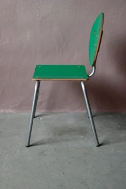Pamono Green Smiley Childrens Chair by Agatha Ruiz De La Prada for Amat-3><noscript><img width=
