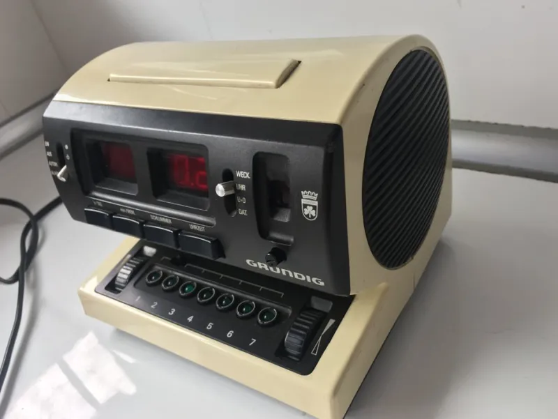 Discount Pamono Grundig Radio, 1960s