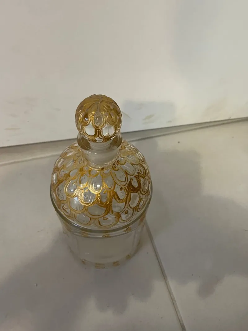 Pamono Guerlain Bottle with Golden Bees> Bottles, Carafes & Jugs