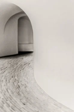 Sale Pamono Guy Sargent, The Round Tower, Archival Pigment Print