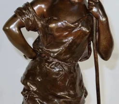 Discount Pamono H. Moreau, Jeune Paysanne, Late 1800s, Bronze