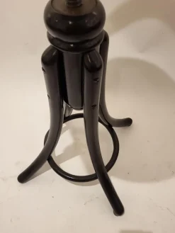 Sale Pamono Hairdressing Chair for Children from Thonet, 1890s