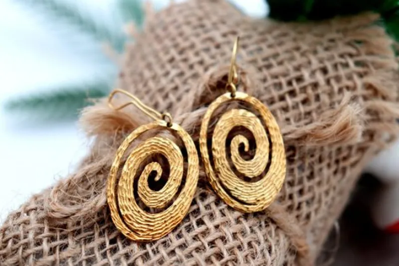 New Pamono Hammered 18 Karat Gold Earrings with Cutouts, Set of 2