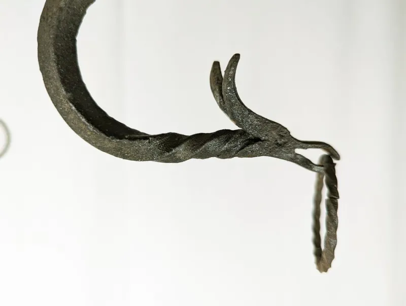 Pamono Hand-Crafted Wrought Iron Pedestal attributed to Alessandro Mazzucotelli, 1890s> Pedestals And Columns