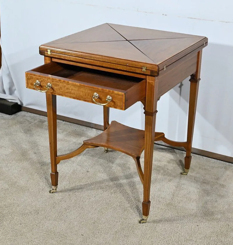 Discount Pamono Handkerchief Games Table in Blond Mahogany, 1930