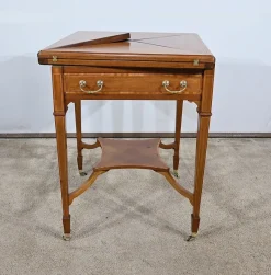 Discount Pamono Handkerchief Games Table in Blond Mahogany, 1930