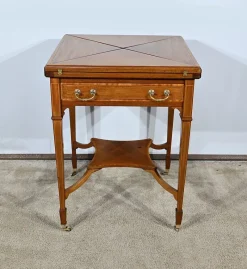 Pamono Handkerchief Games Table in Blond Mahogany, 1930> Game Tables