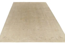 Online Pamono Hand-Knotted Rug with Muted Pattern from R&K Principal Jahanshah Nazmiyal