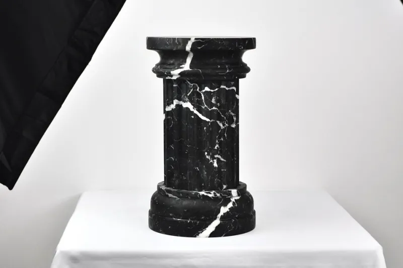 Pamono Handmade Column Vase in Satin Green Guatemala Marble by Fiammetta V.> Tabletop