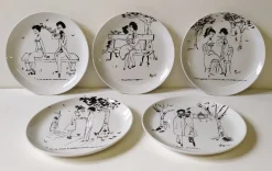 Pamono Hand-Painted Plates by Raimond Peynet for SCI Laveno, 1960s, Set of 5> Dinner Plates & Bowls