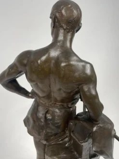 Hot Pamono Hans Muller, Labor Omnia Vincit, 1920s, Bronze & Marble