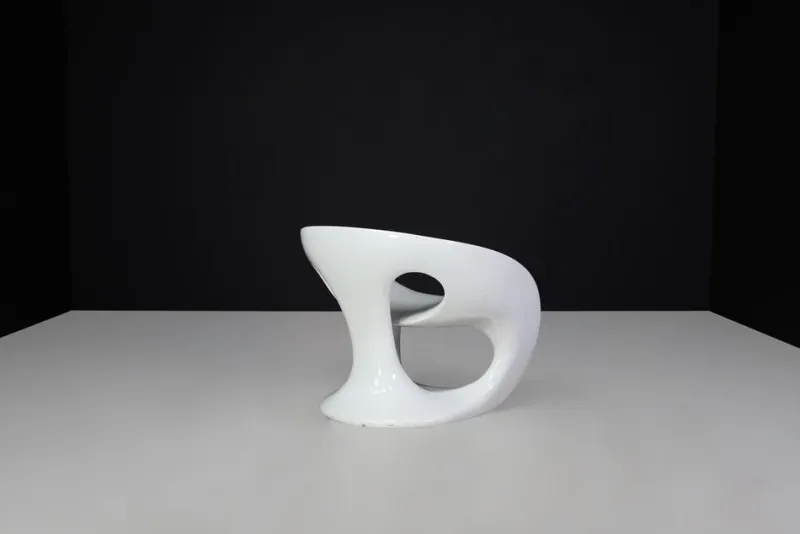 Pamono Hara Sculptural Outdoor Chair in White Lacquered Fiberglass by Gurioli for Kundalini, 2002> Garden Seating