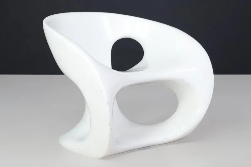 Pamono Hara Sculptural Outdoor Chair in White Lacquered Fiberglass by Gurioli for Kundalini, 2002> Garden Seating