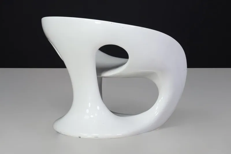 Pamono Hara Sculptural Outdoor Chair in White Lacquered Fiberglass by Gurioli for Kundalini, 2002> Garden Seating
