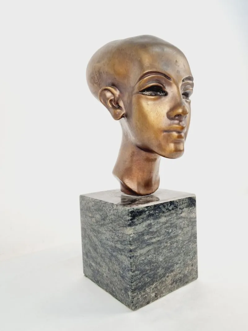 Pamono Head of Nefertiti, 1920s-1940s, Bronze> Art Deco