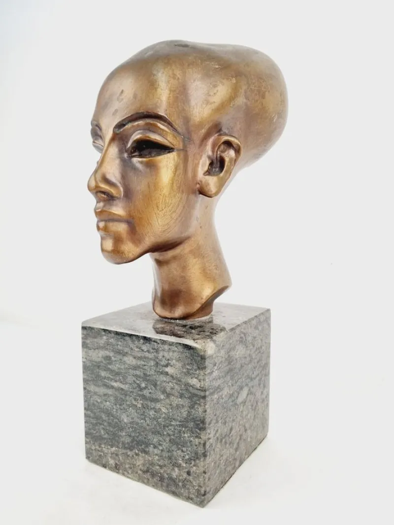 Pamono Head of Nefertiti, 1920s-1940s, Bronze> Art Deco