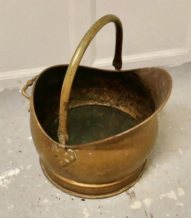 Pamono Helmet Coal Scuttle in Brass, 1930> Fireplaces And Mantels