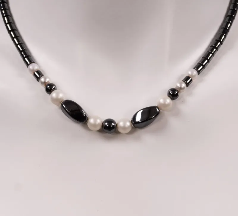 New Pamono Hematite and Quartz Necklace with Vintage Charms, 1980s