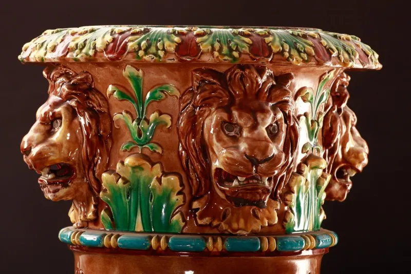 Hot Pamono Historical Pedestal with Lion Decor from Zsolnay, 1890s