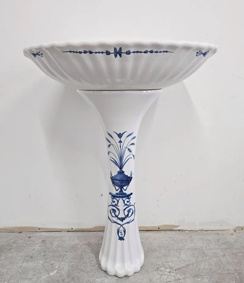 New Pamono Hollywood Regency Porcelain Bathroom from Porcelain De Paris, 1970s, Set of 13