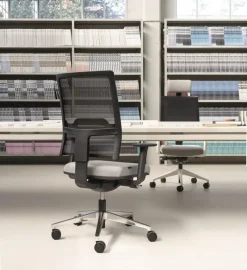 Discount Pamono Honey Up High Backrest Managerial Armchair by Quinti Sedute