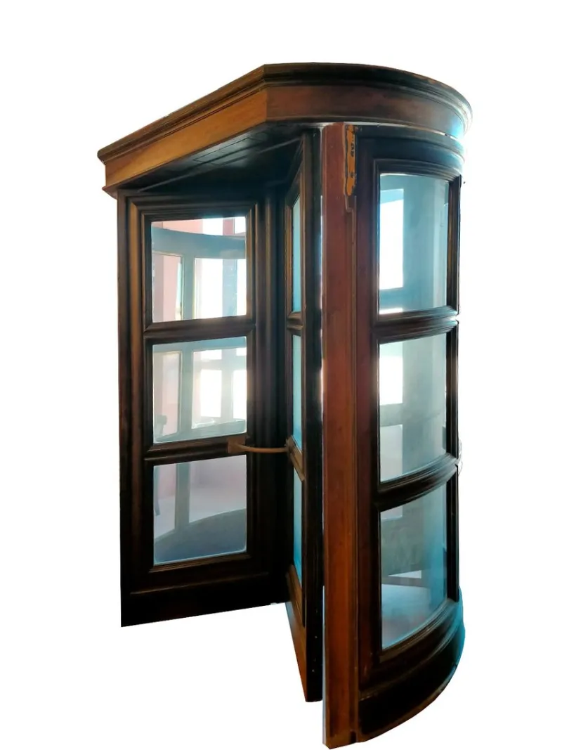 Pamono Hotel Revolving Door, 1930s> Architectural Elements