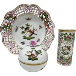 Best Pamono Hungarian Rothschild Porcelain Set fromm Herend, Set of 3