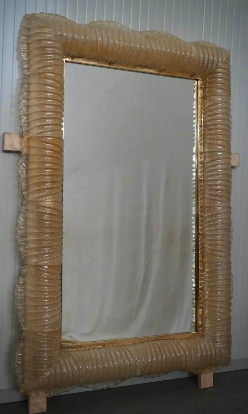 Outlet Pamono Illuminated Golden Murano Glass and Brass Wall Mirror, 2000