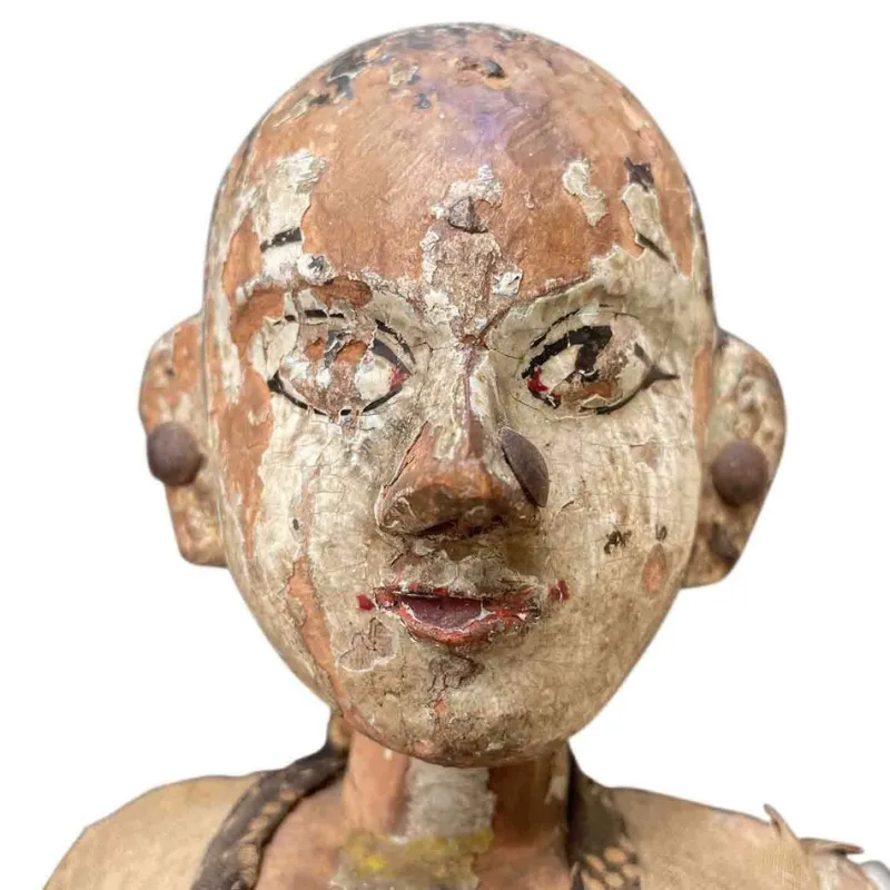 Discount Pamono Indonesian Artist, Female Sculptures, Late 18th Century, Carved and Lacquered Wood, Set of 2