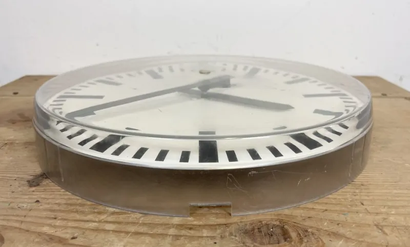 Pamono Industrial Acrylic Glass Station Wall Clock from Tn, 1960s> Clocks