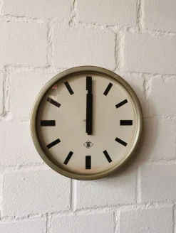 Hot Pamono Industrial German Clock from TN / Telefonbau und Nomalzeit, 1950s