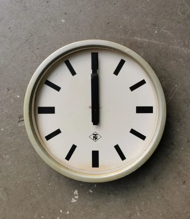 Hot Pamono Industrial German Clock from TN / Telefonbau und Nomalzeit, 1950s