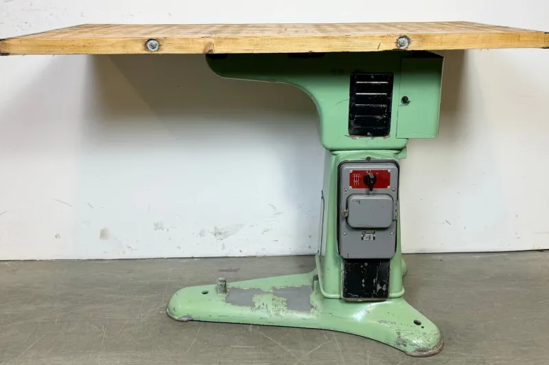 Pamono Industrial Green Cast Iron Table, 1960s> Worktables & Workbenches