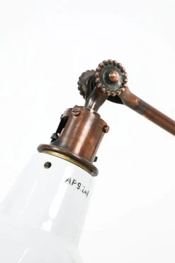 Sale Pamono Industrial Oxy-Copper Machinist Wall or Desk Lamp from Dugdills