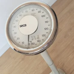 Best Pamono Industrial Personal Scale from Seca, 1950s
